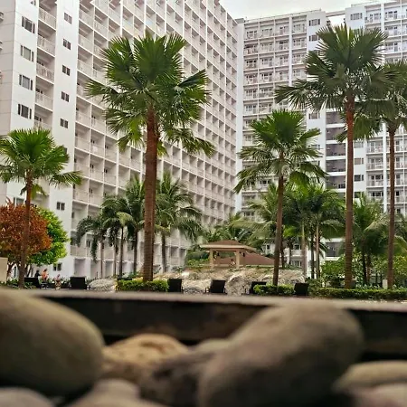 Direct To Pool Shore Residences By Heart